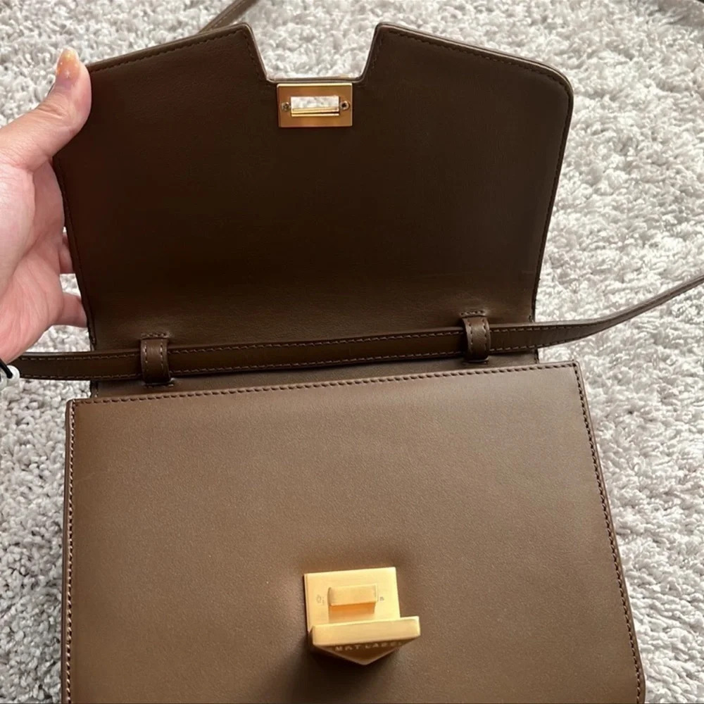 COPY - EMP.T LABEL
Cube Box NWOT - Picture 3 of 9